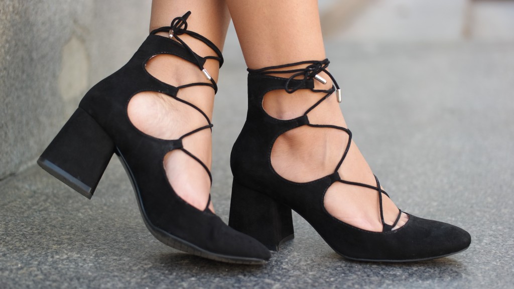 THEBLUELIGHTEYES.COM